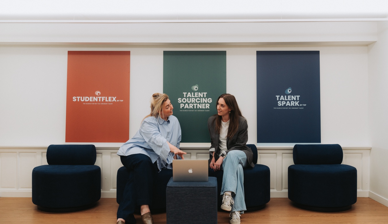 Wat verandert er in het aannemen van junior talent door AI?